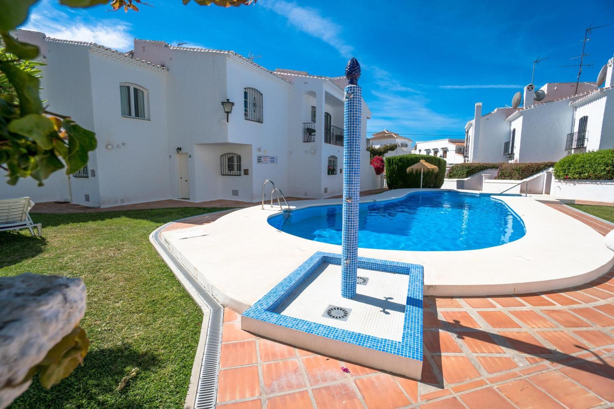 Pinos 11 Menyber Nerja Exterior foto